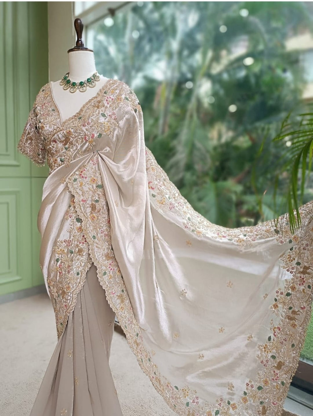 Exclusive Saree (Pure Tissue)