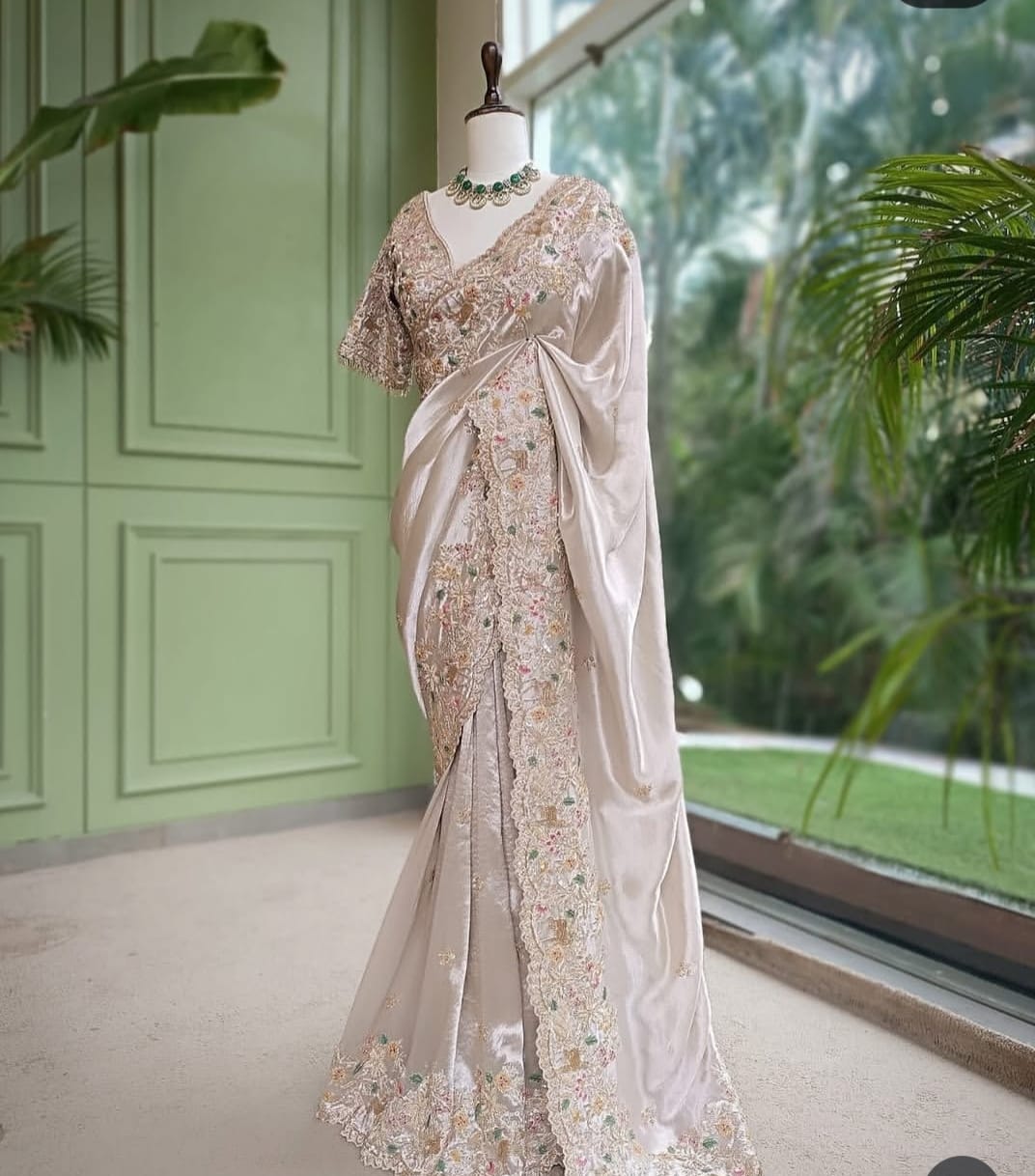 Exclusive Saree (Pure Tissue)