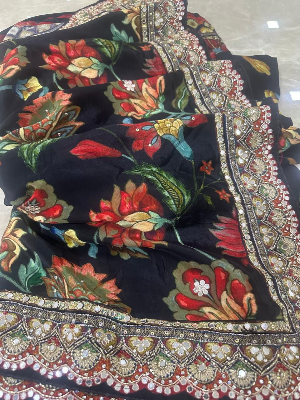 Elegant Floral Printed Crepe Saree