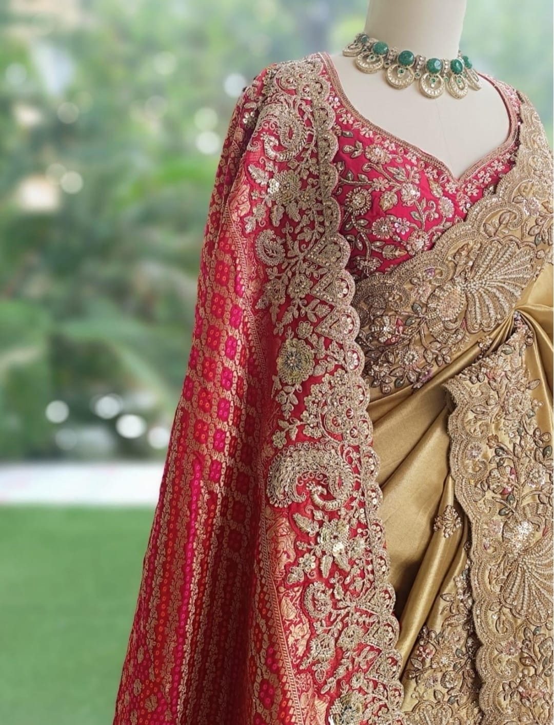 Royal Heavy Golden Saree With Dupatta