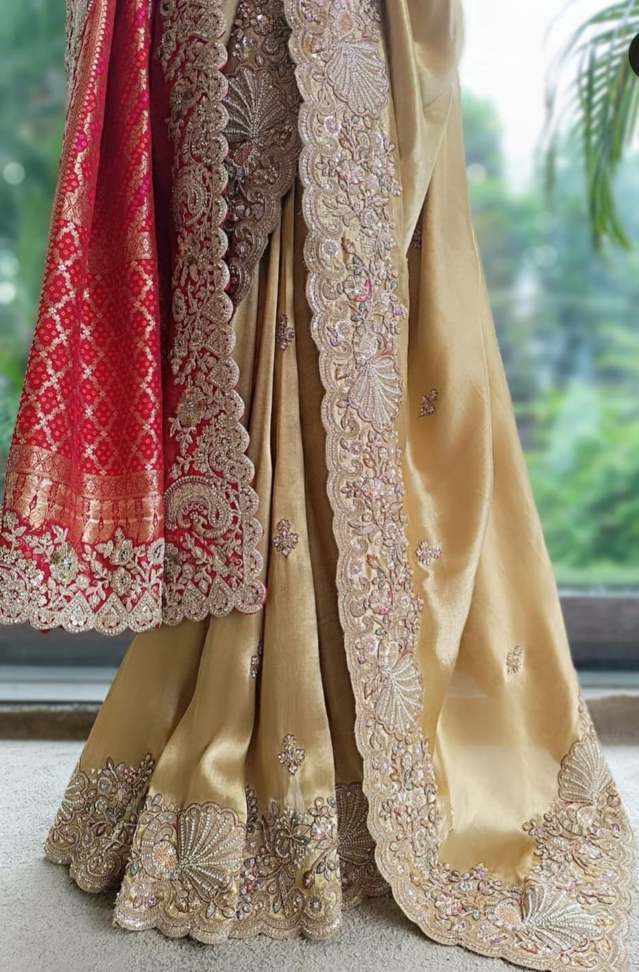 Royal Heavy Golden Saree With Dupatta